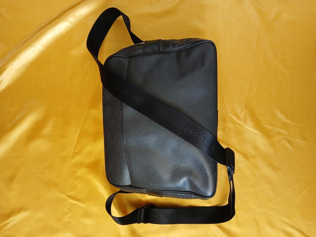 루이비통 리포트 크로스