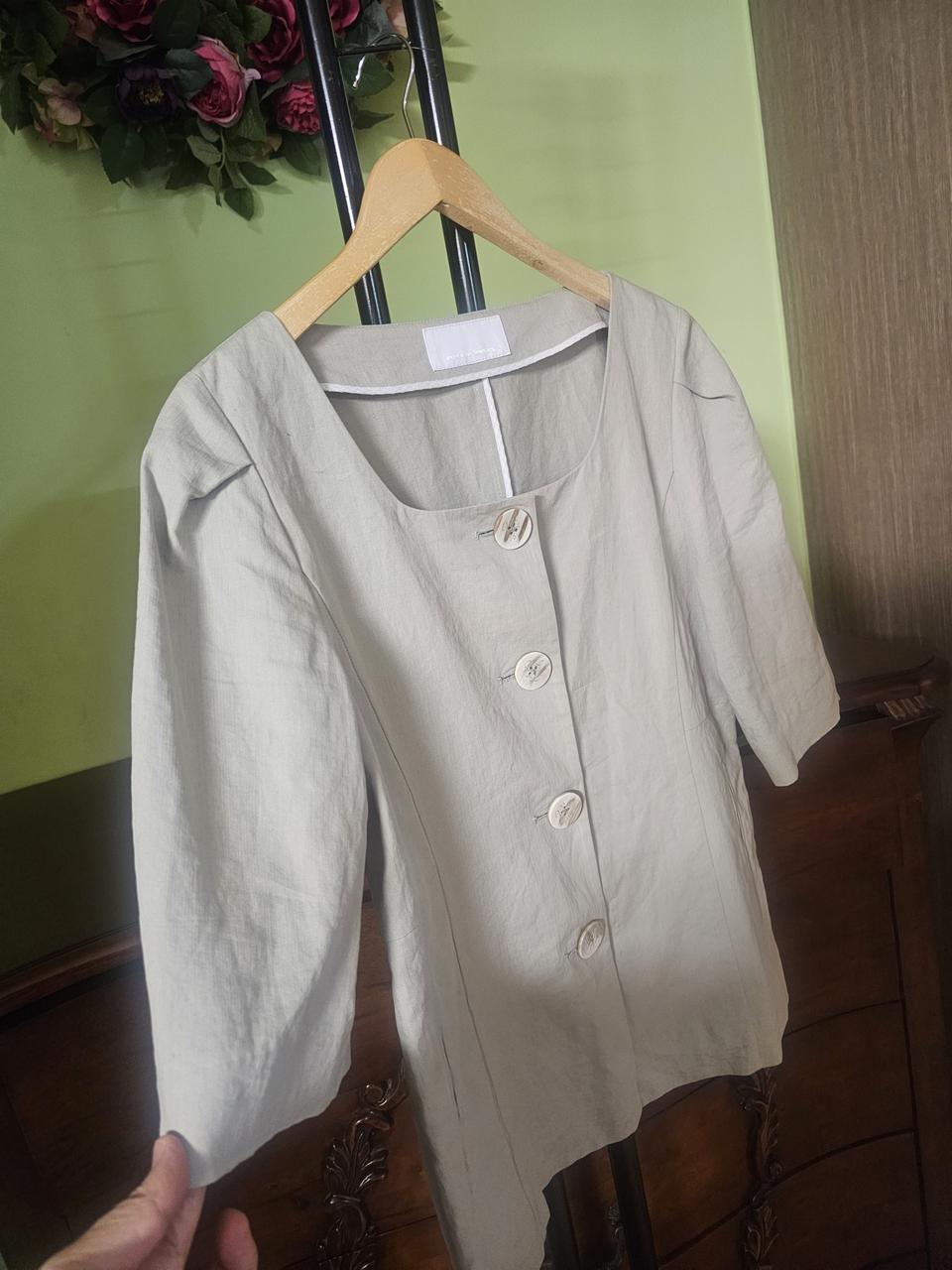 보브 퍼프소매 자켓