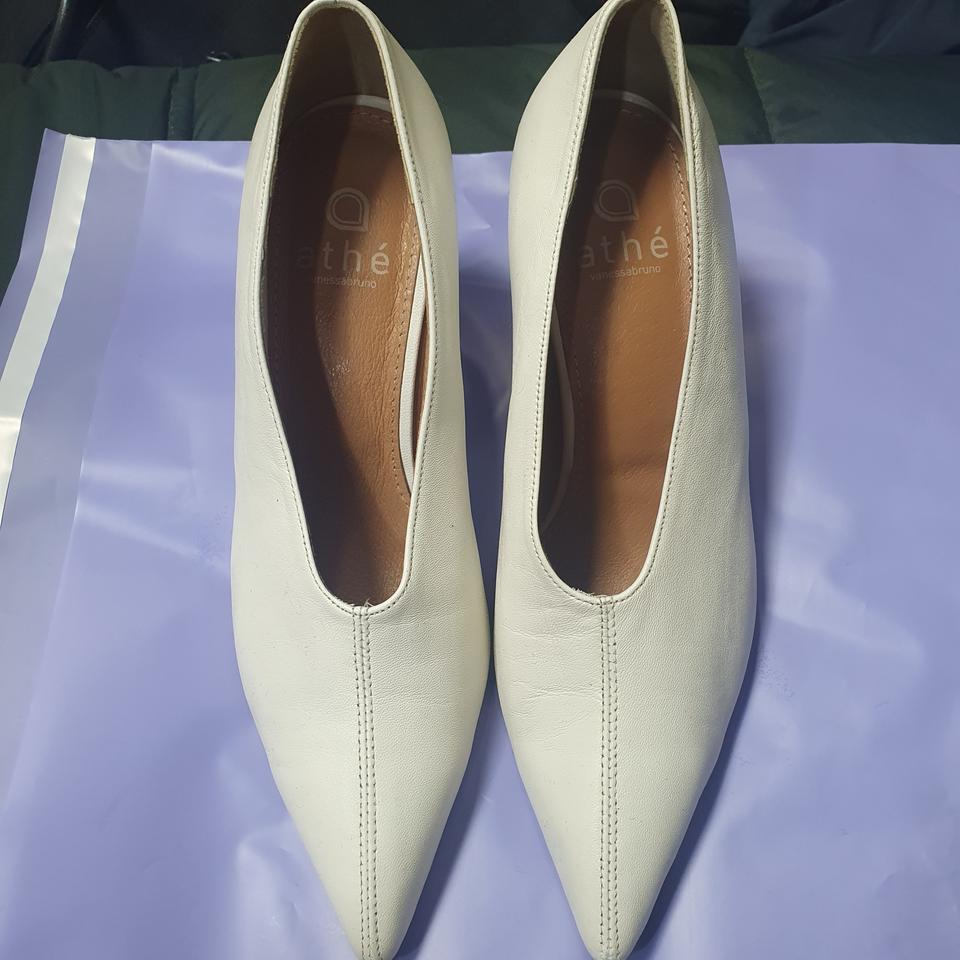 아떼바네사브루노  구두