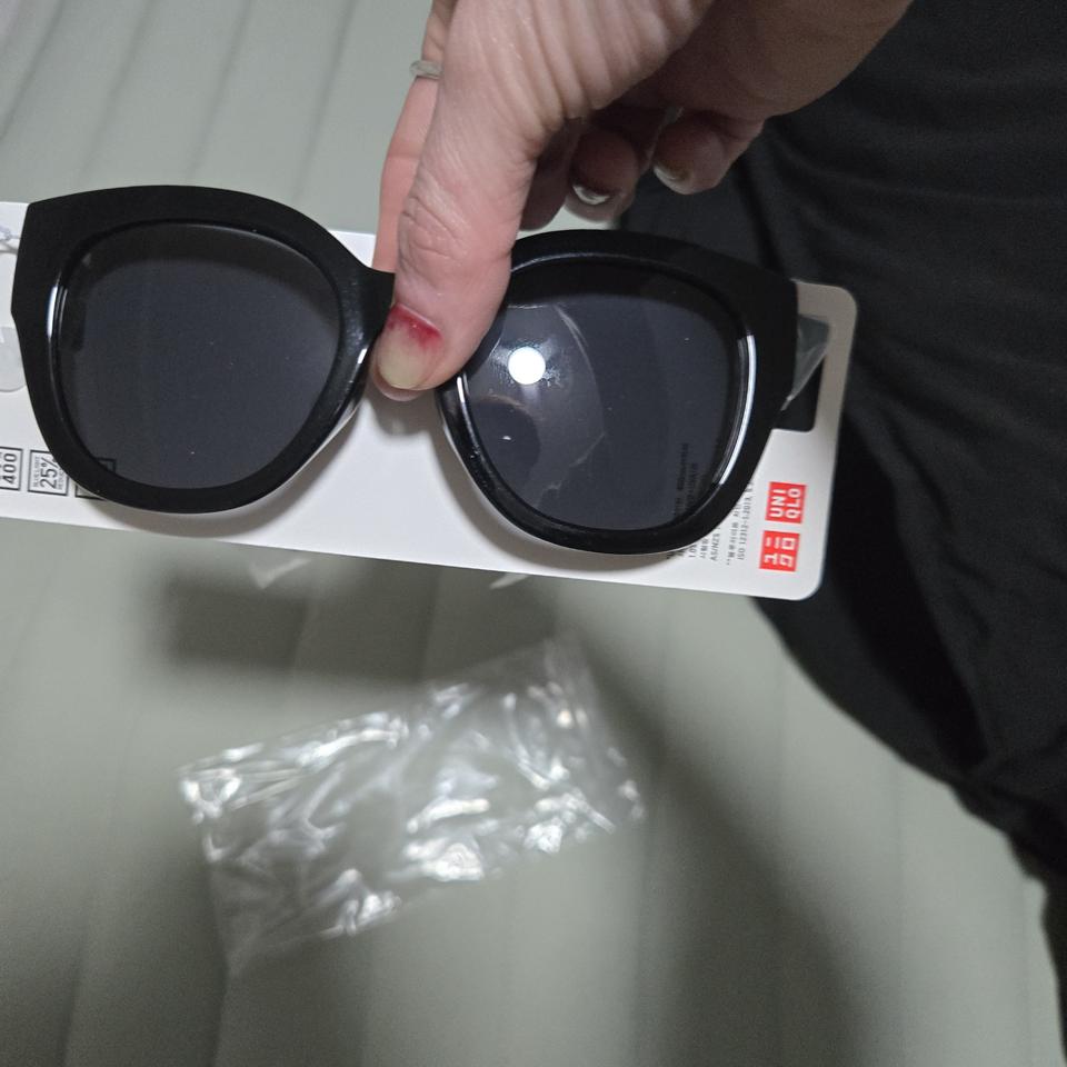 유니클로 선글라스