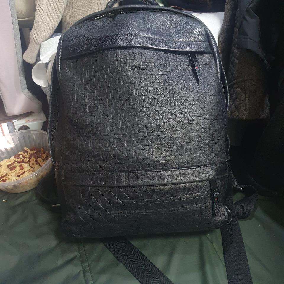 제이에스티나   천연가죽  백팩