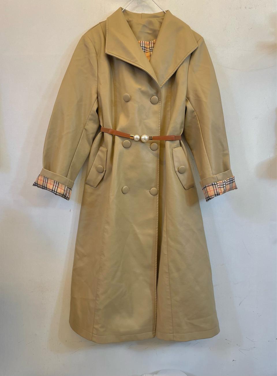 수입 베이지 레더 롱코트 인조가죽 트렌치롱코트 하객룩데일리룩데이트룩출근룩