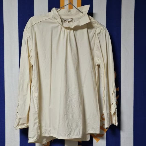 66)JIGOTT 아이보리색 블라우스