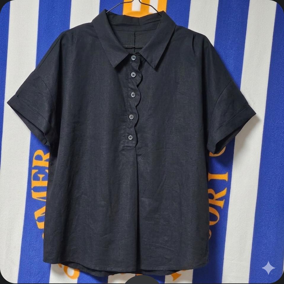 66)검정색 반팔 블라우스 셔츠