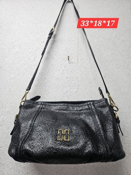 닥스 블랙 DD로고 가죽 숄더백