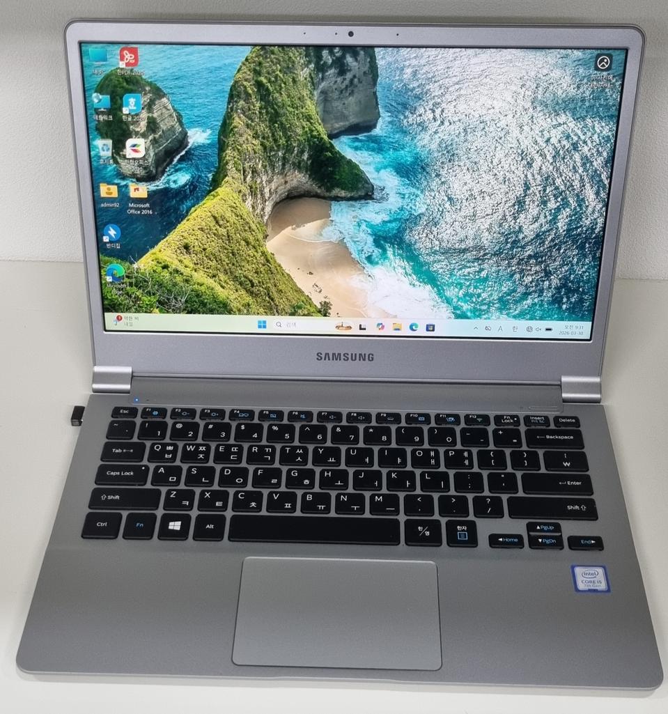 택포)nt901x3j 가볍고 가성비 휴대편리한 노트북팝니다 풀셋