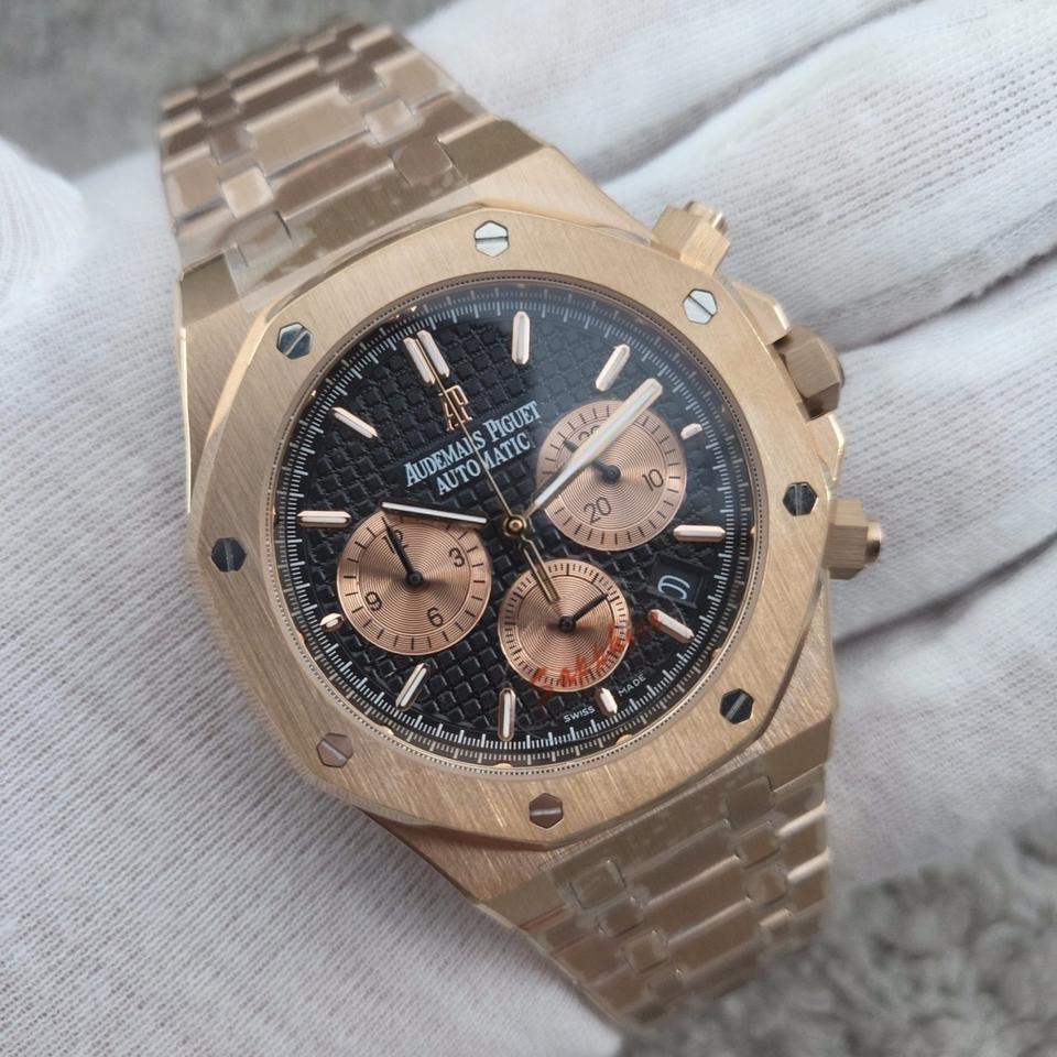 오데마피게 로얄오크 크로노그래프 블랙 메탈