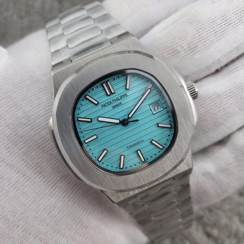 파텍필립 노틸러스 민트 메탈