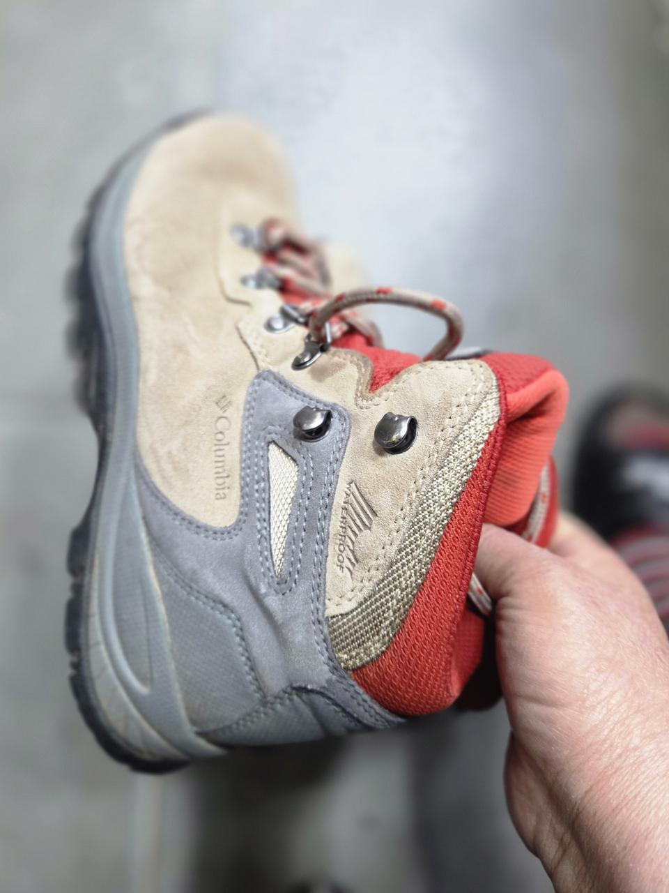 컬럼비아 등산화 250