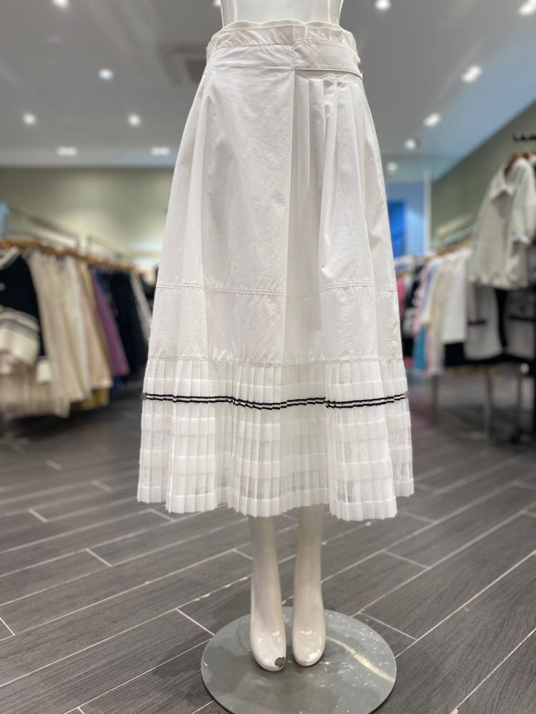 오즈세컨 블랙 스커트