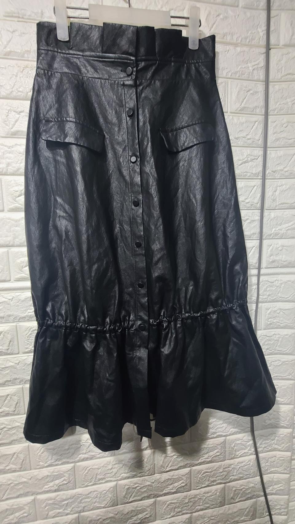 나드빌리지 스커트