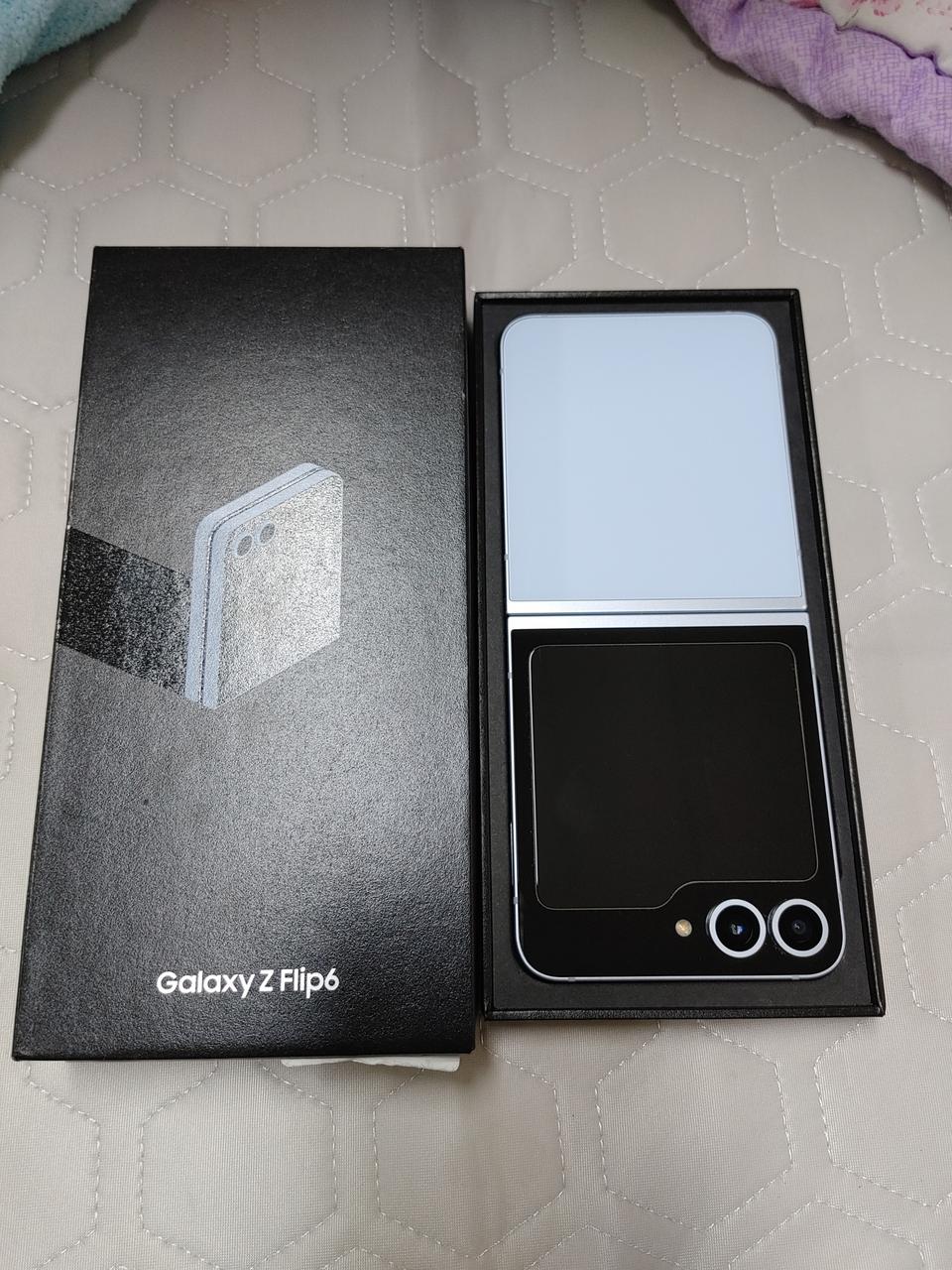 S급 ㅡ 갤럭시 Z플립6 256GB ㅡ 개통일 보세요