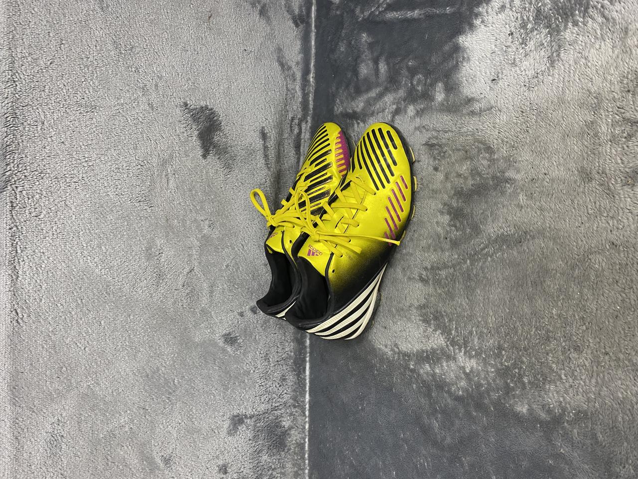 아디다스 축구화 255