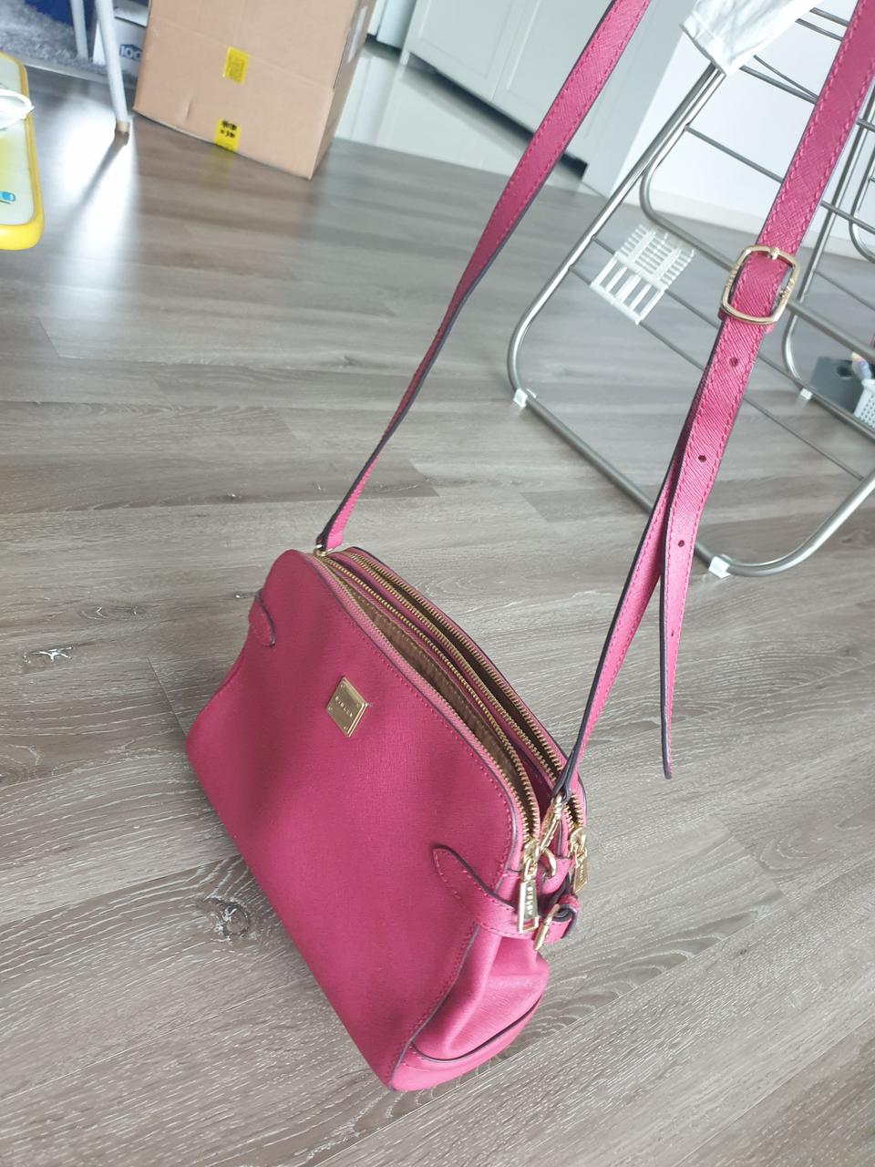 시슬리 크로스백