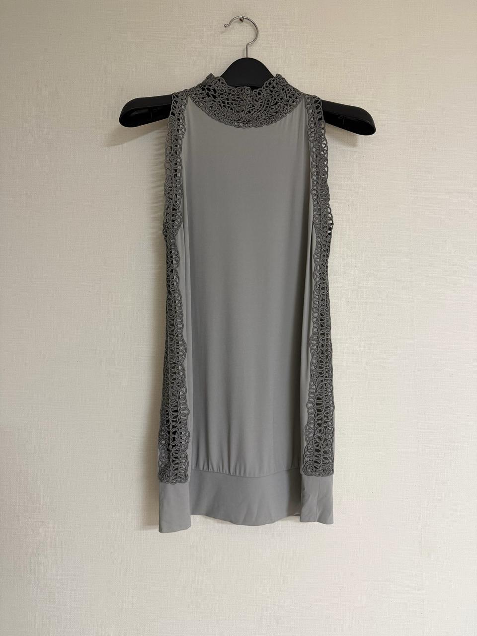 펜디 민소매 티셔츠