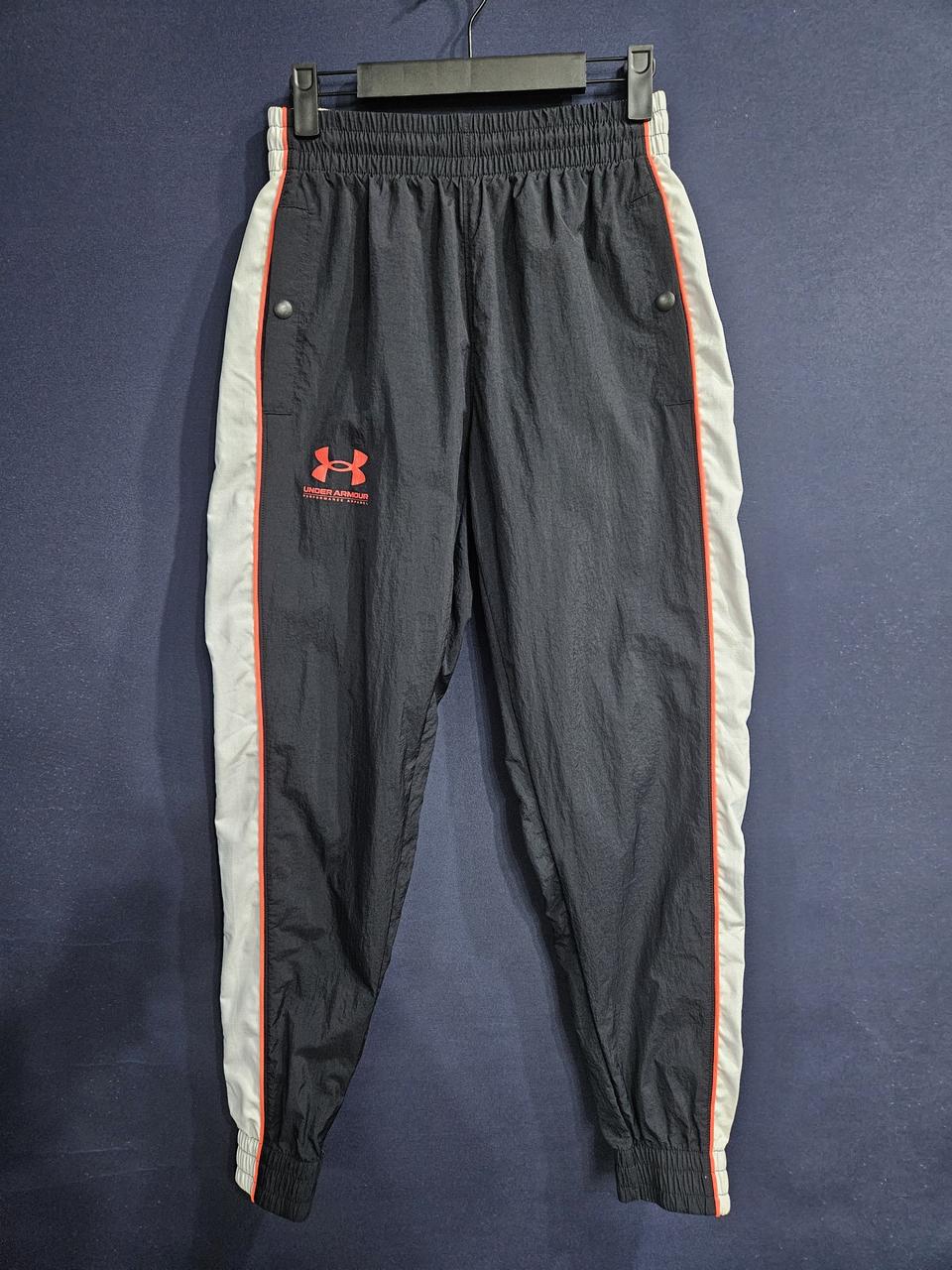언더아머 블랙차콜 남성 허리 26~28 홑겹 바스락 조거팬츠