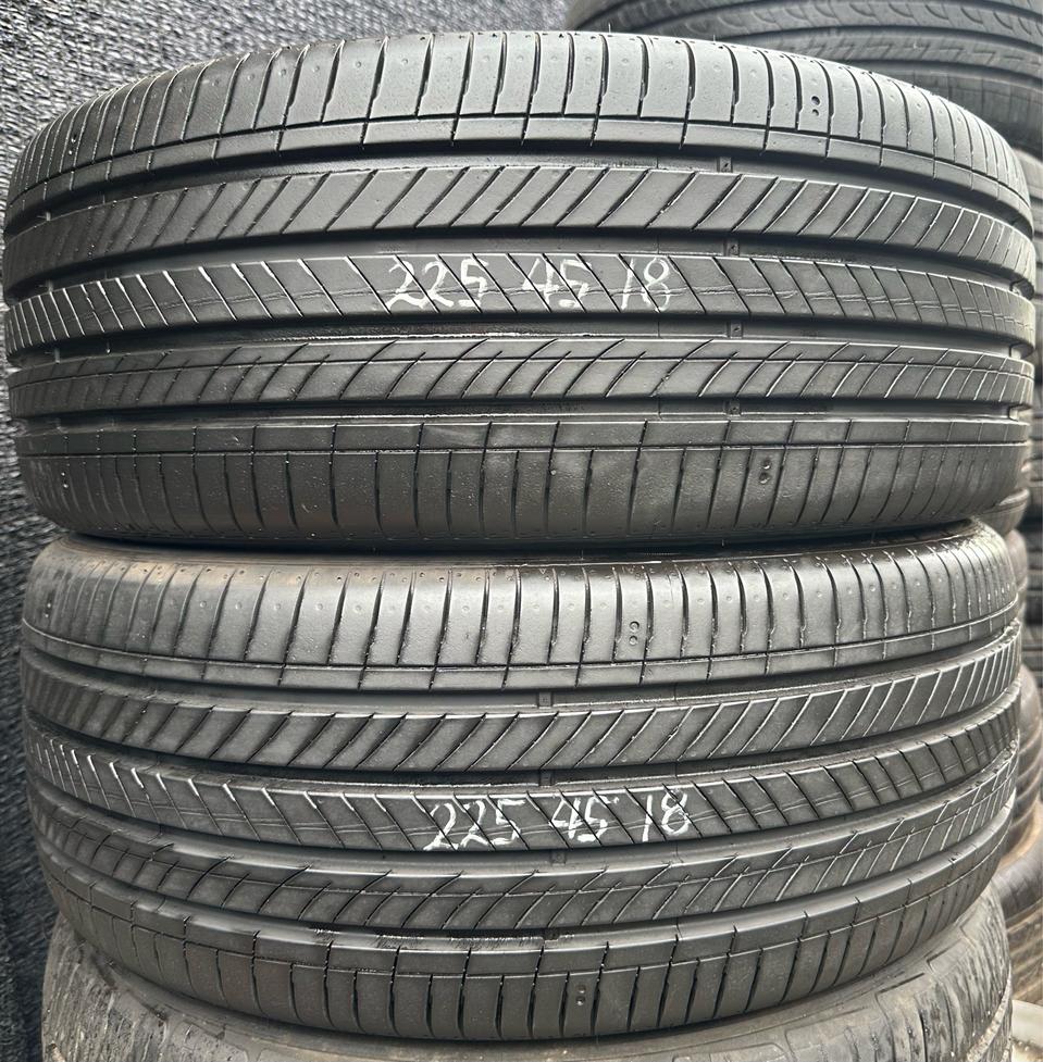 225 45 18한국중고타이어2개2254518