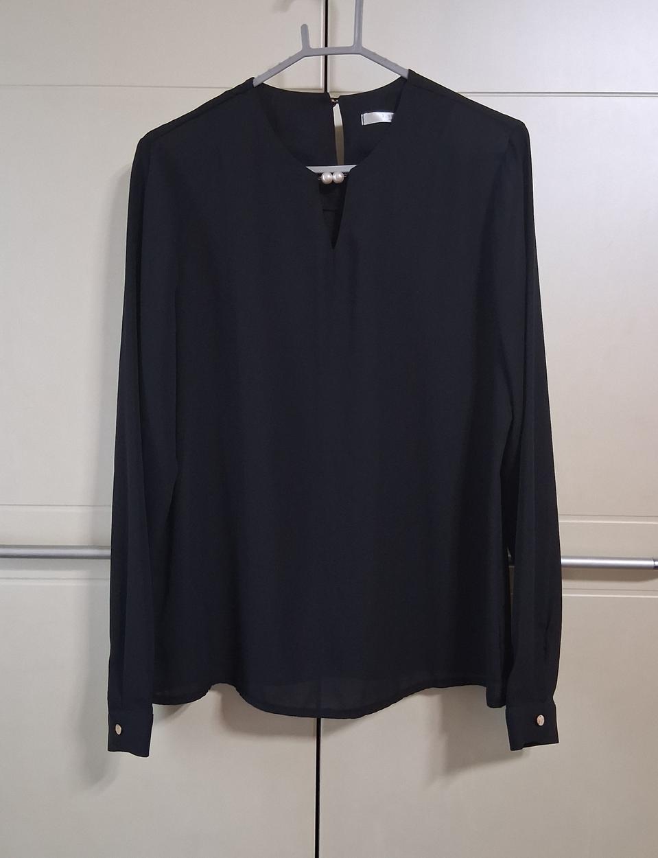 J.studio 블랙 진주 블라우스