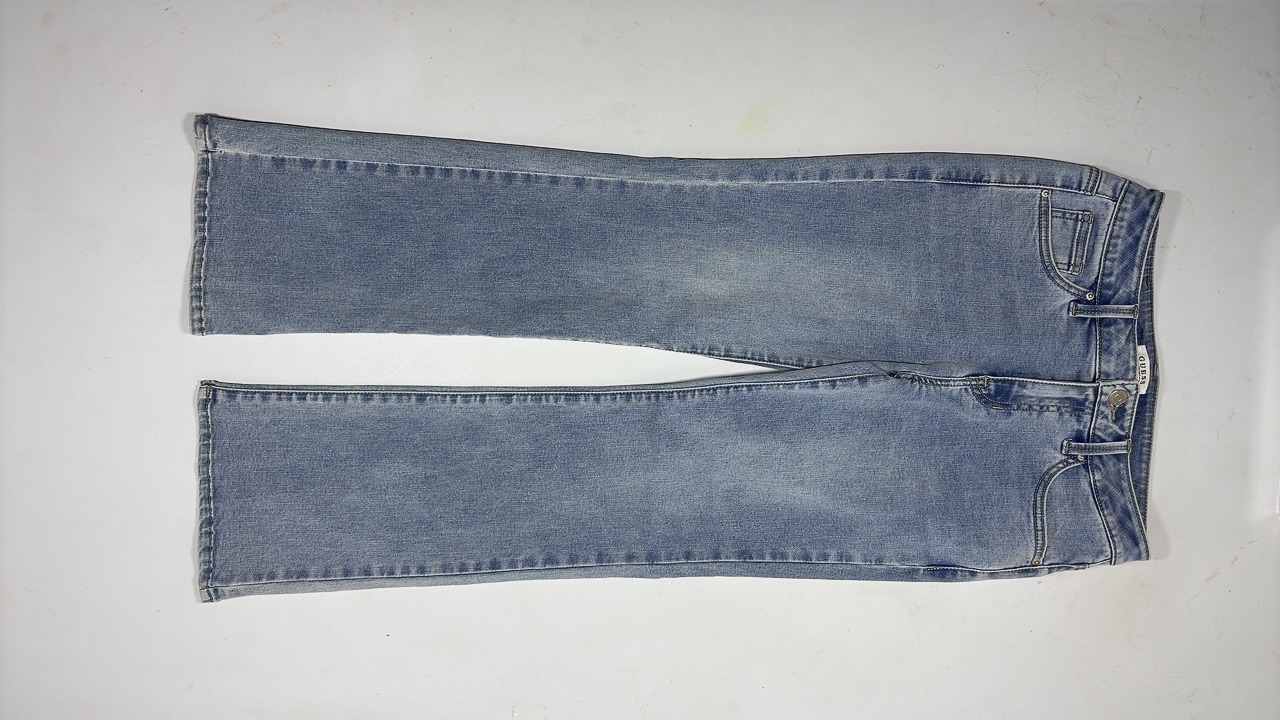 11025번 게스 [사계절] 여자 청바지 27 인치