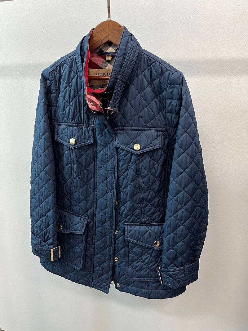 여) 버버리 네이비 퀼팅자켓