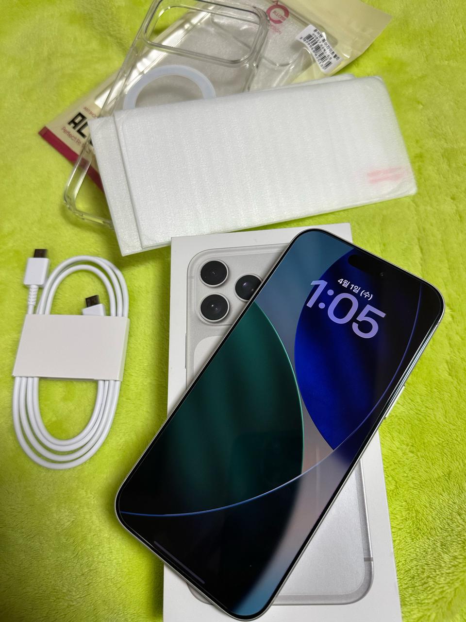 !!새상품급!!아이폰 17프로맥스 실버 256GB 풀박스