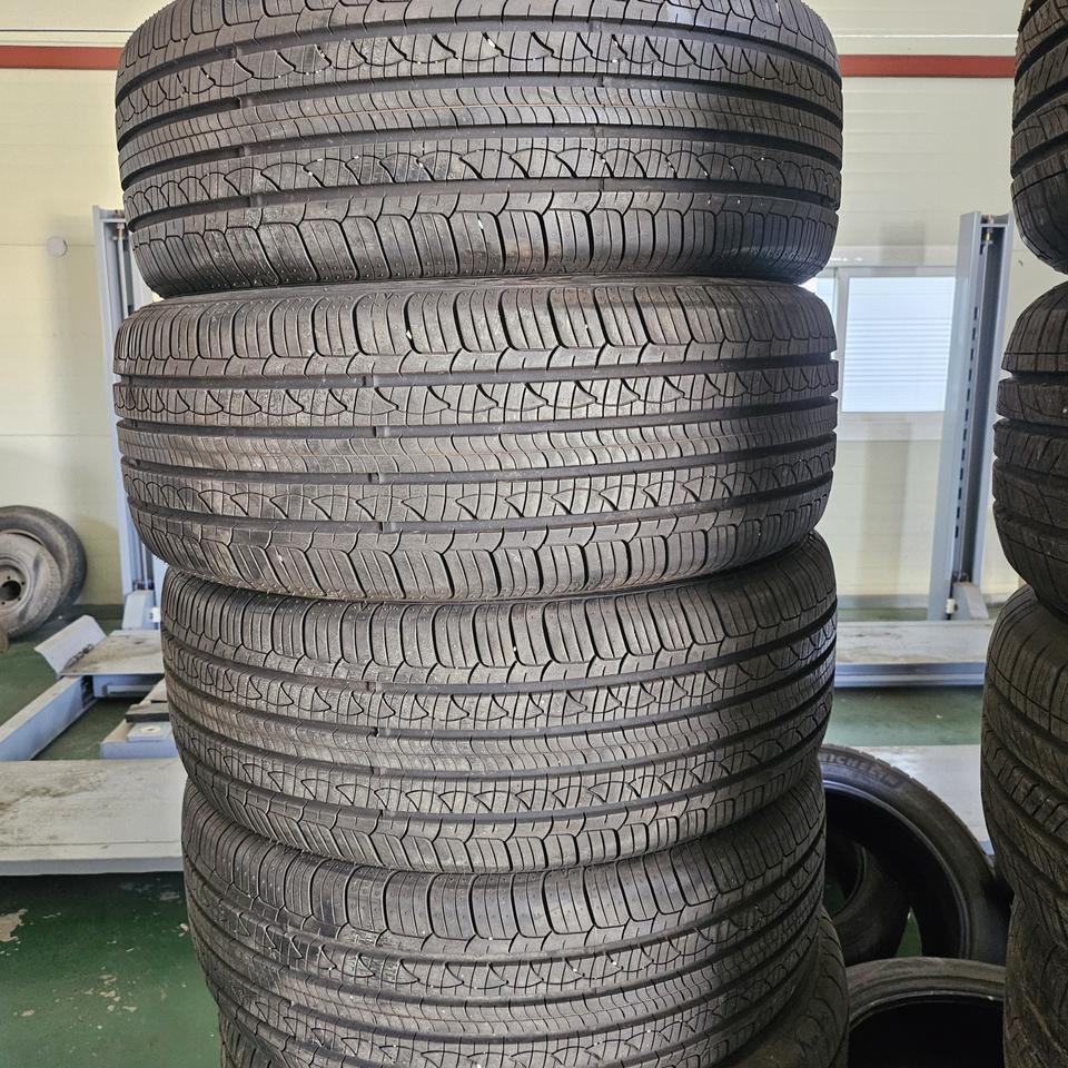 235 55 17 중고타이어 팝니다