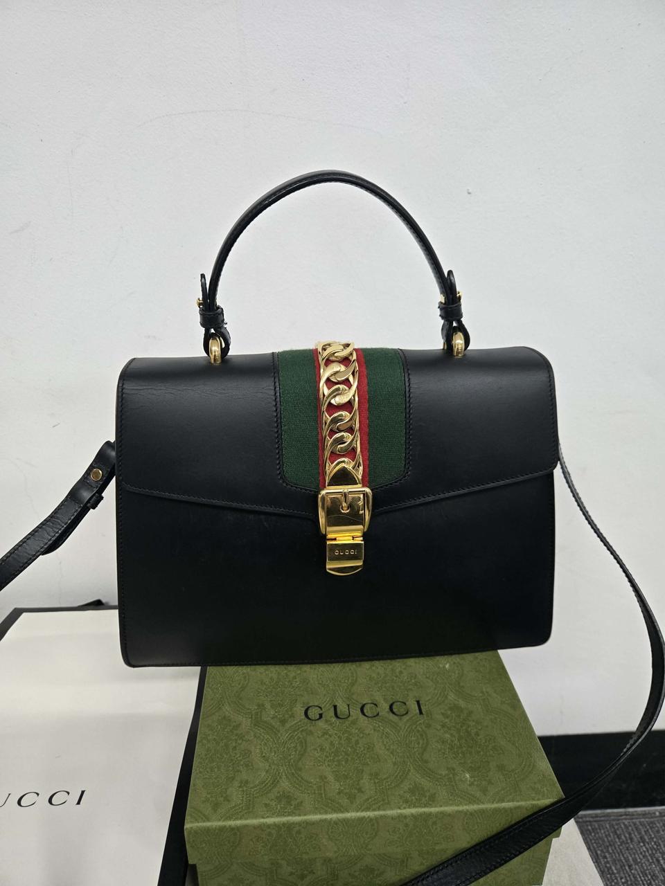 [보증서 정품] 구찌 미디엄 탑핸들 실비백