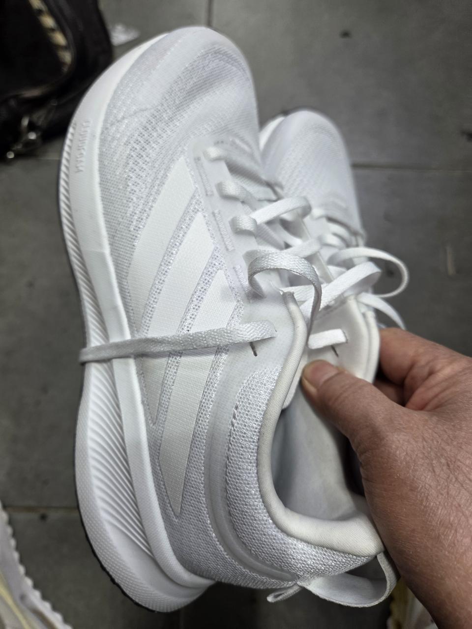 아디다스 운동화 235