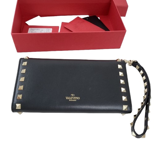 정품 발렌티노 락스터드 장지갑 클러치