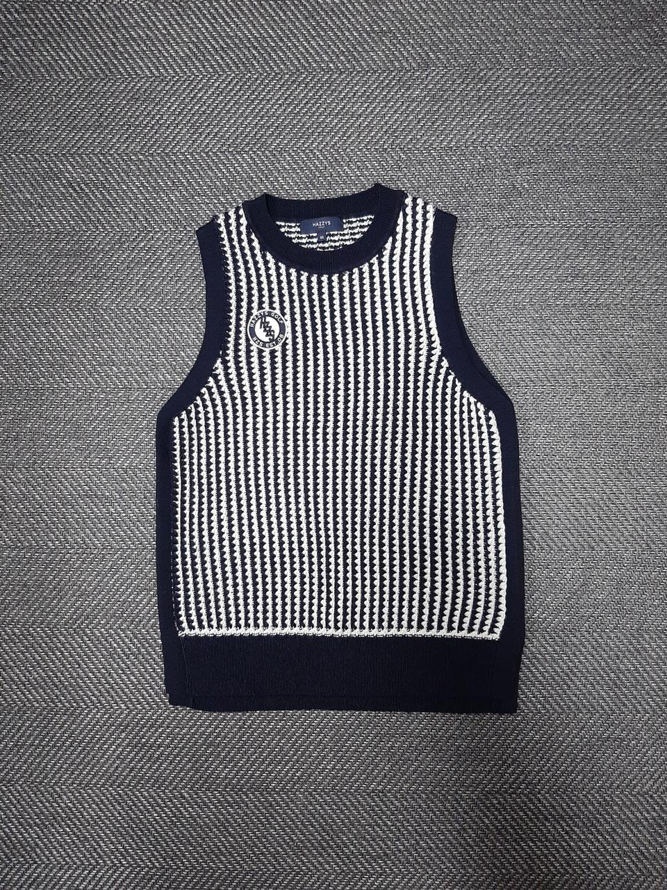 헤지스 니트 베스트 모100%조끼