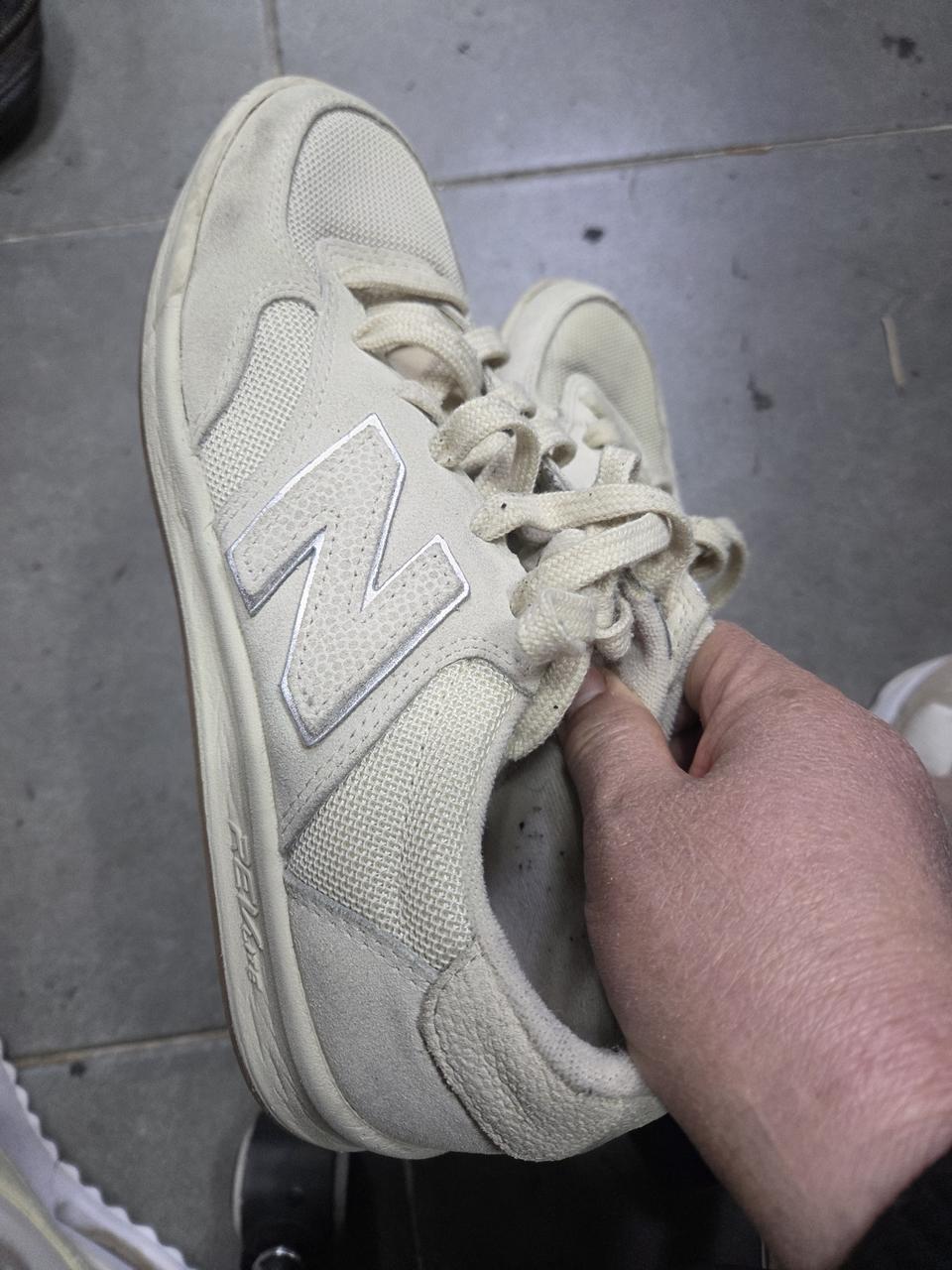 뉴발란스 운동화 250