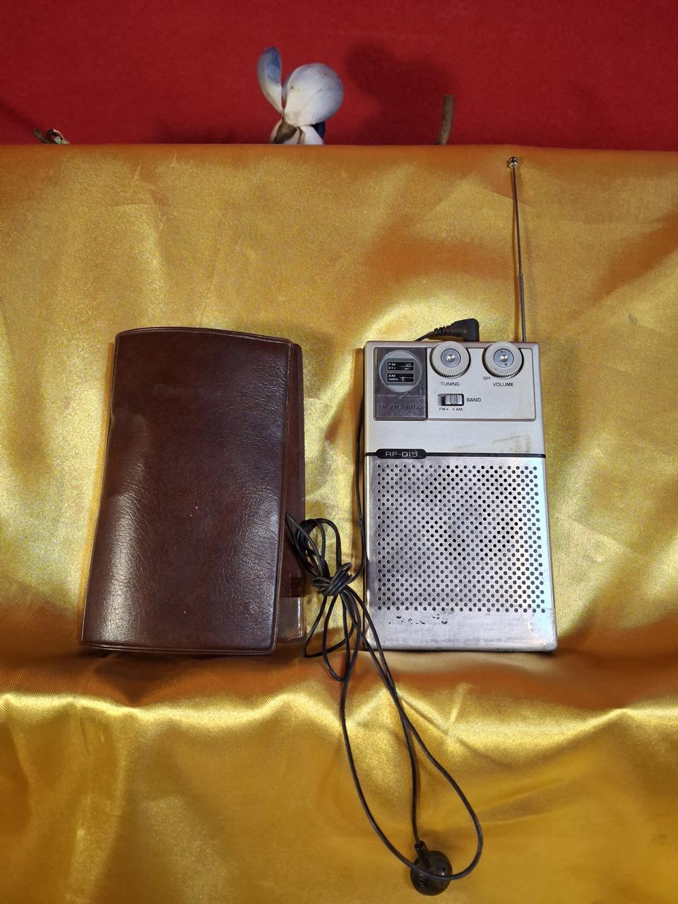 구형 파낙소니 라디오