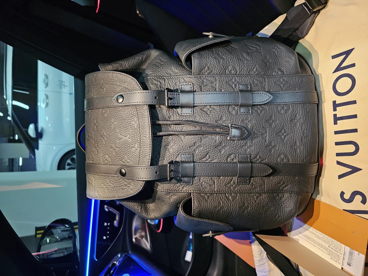 루이비통 토리옹 크리스토퍼 백팩PM 신형  ​