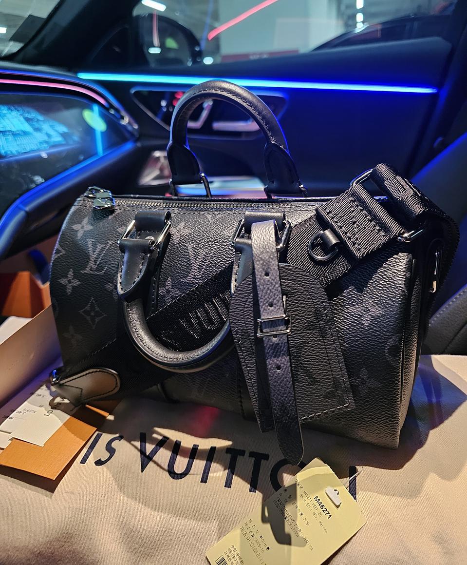 루이비통 이클립스 키폴25 반둘리에 신형 26년   ​