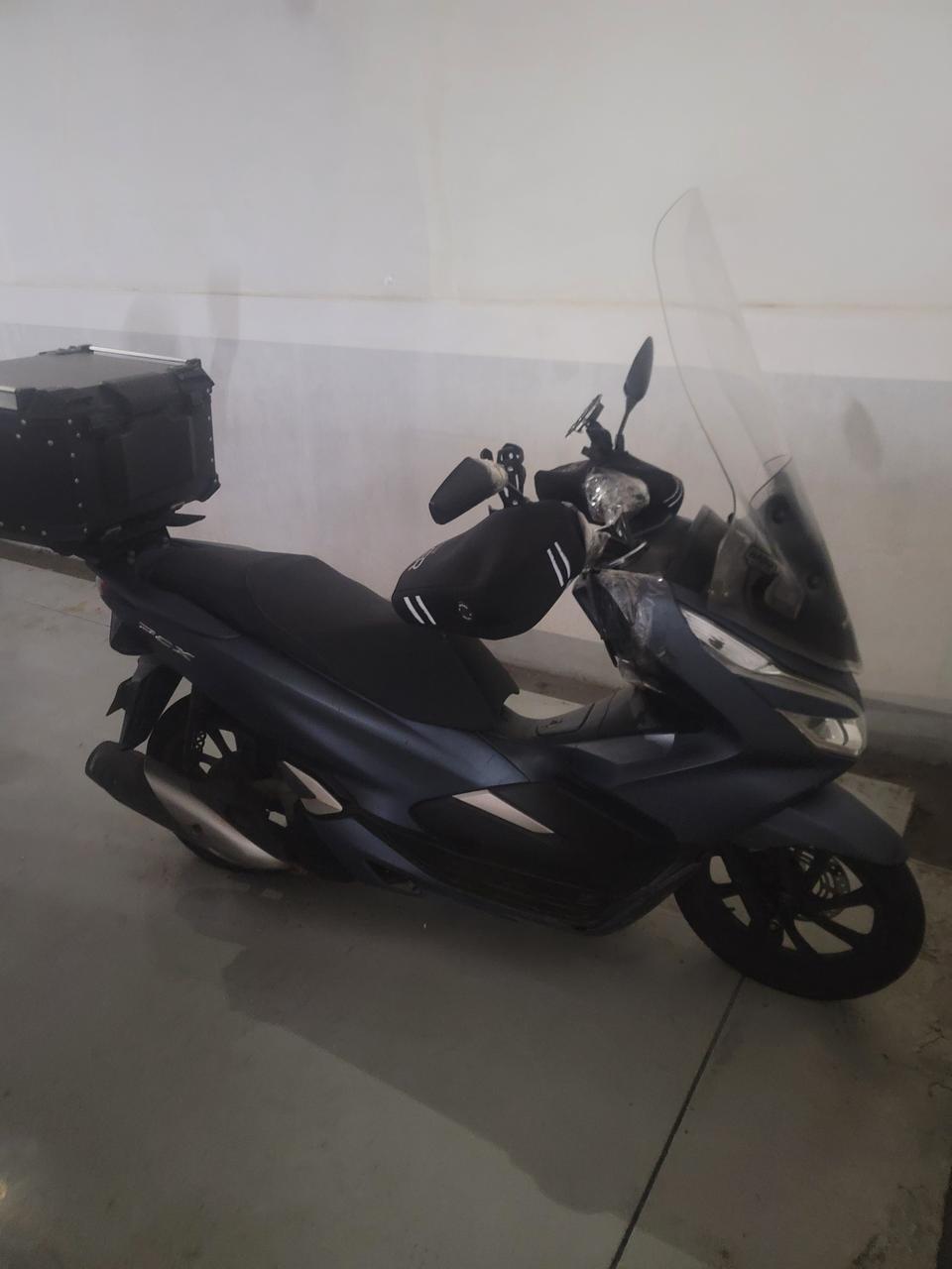 혼다 PCX 125 스쿠터 무광블랙