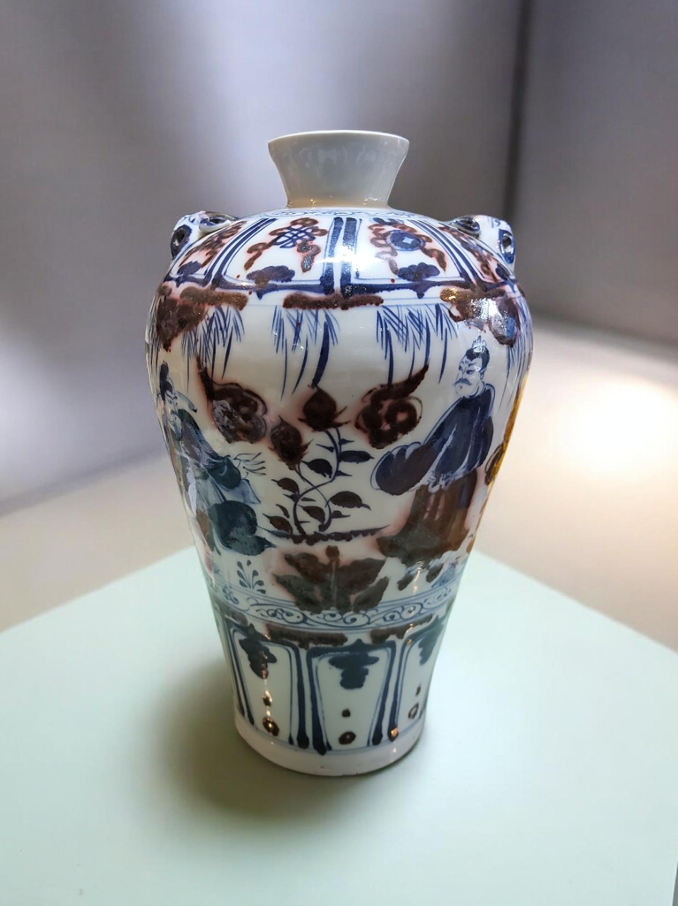 대형청화인물문수면이화병도자기