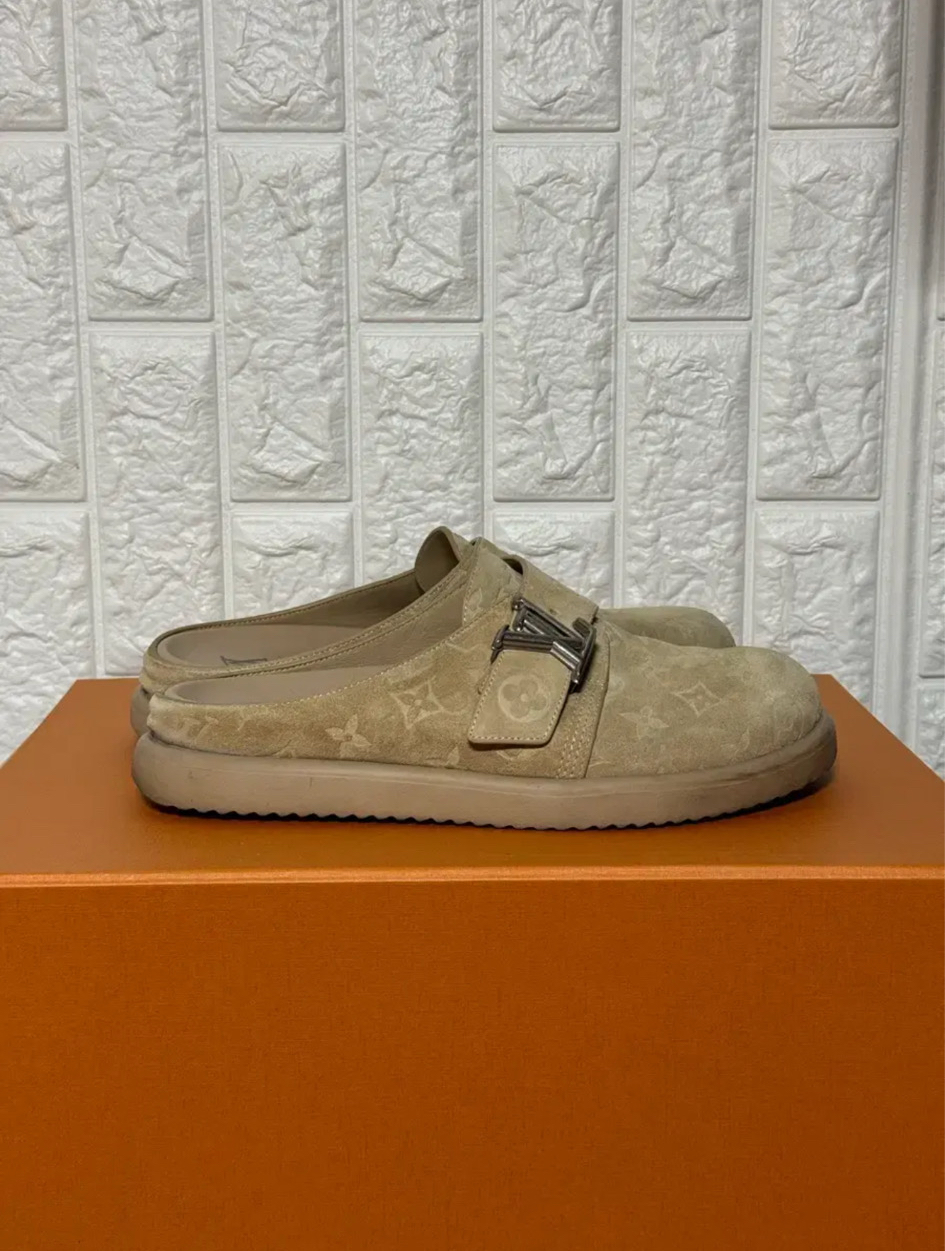 [6] 루이비통 LV 모노그램 스웨이드 뮬 슬리퍼