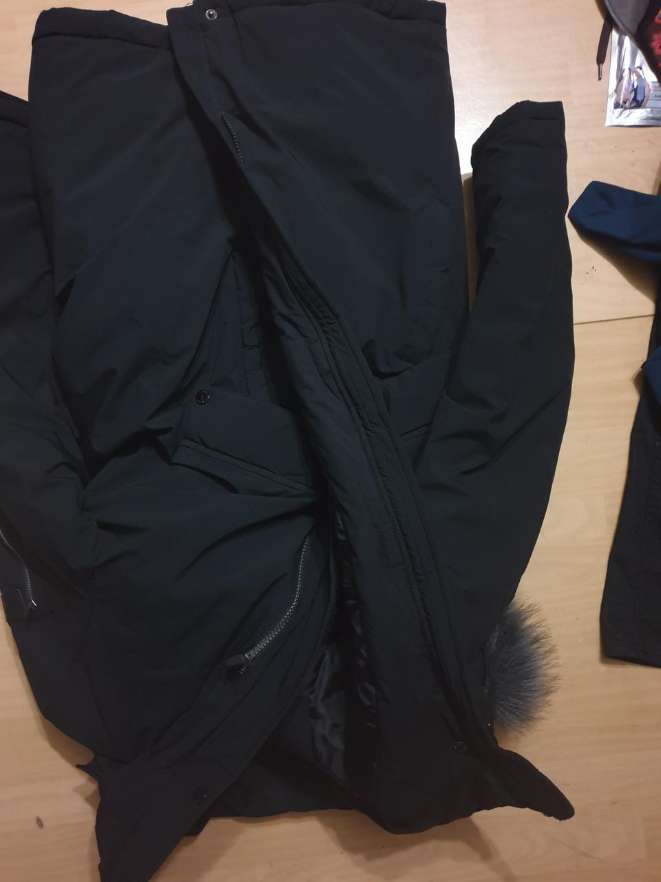진한검정 티벅 작업패딩 105 키180정도