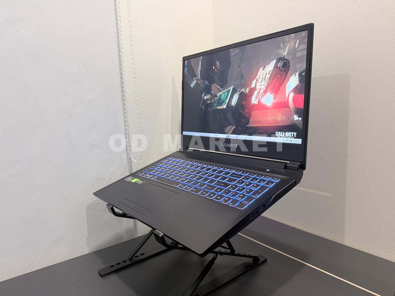 기가바이트 게이밍 노트북(RTX3070,R9,240hz)