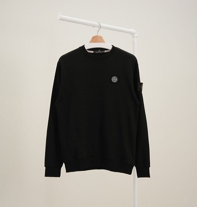 스톤아일랜드 자수 와펜 맨투맨 티셔츠