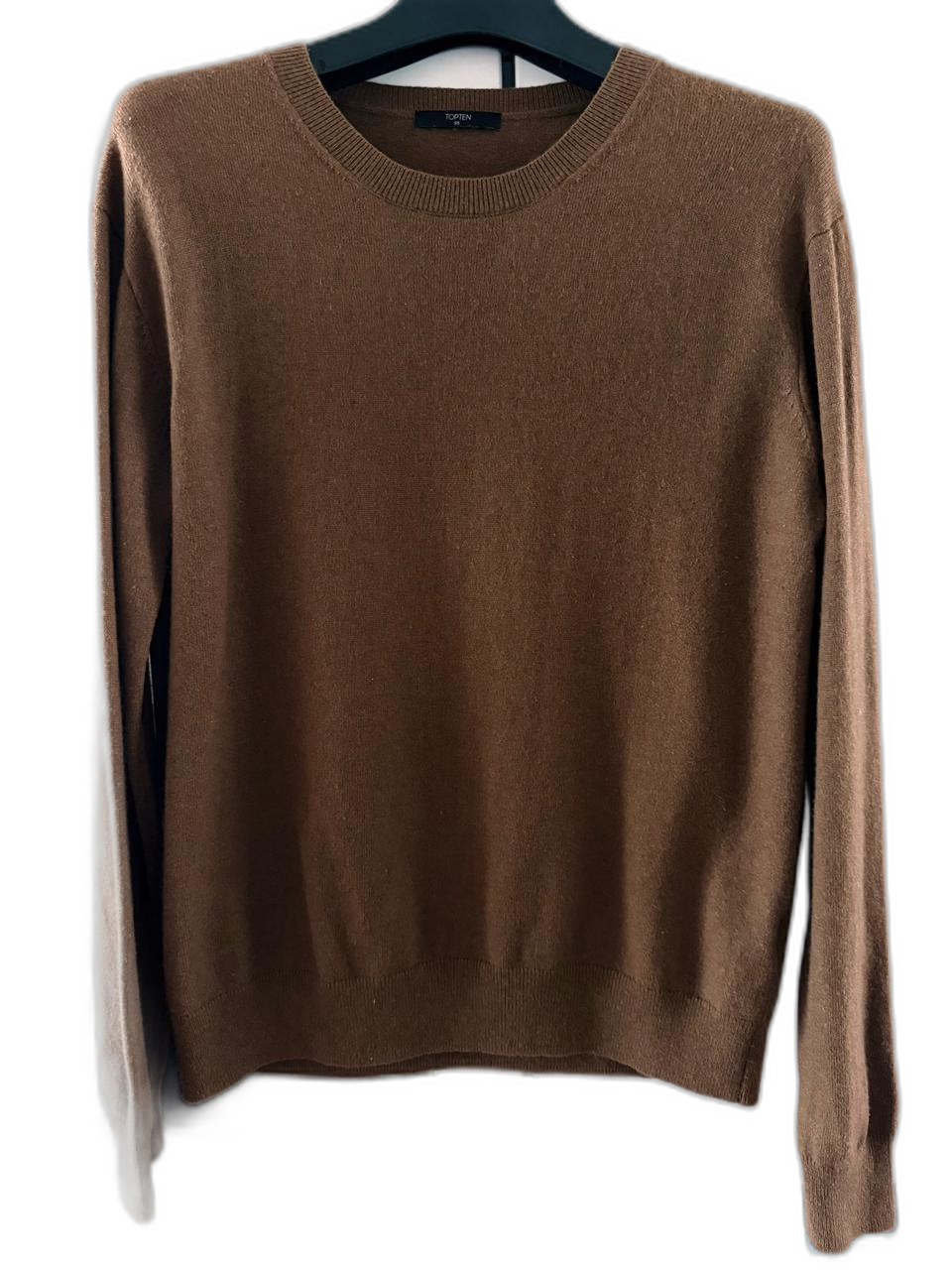탑텐 니트 브라운색상 국내 100정도
