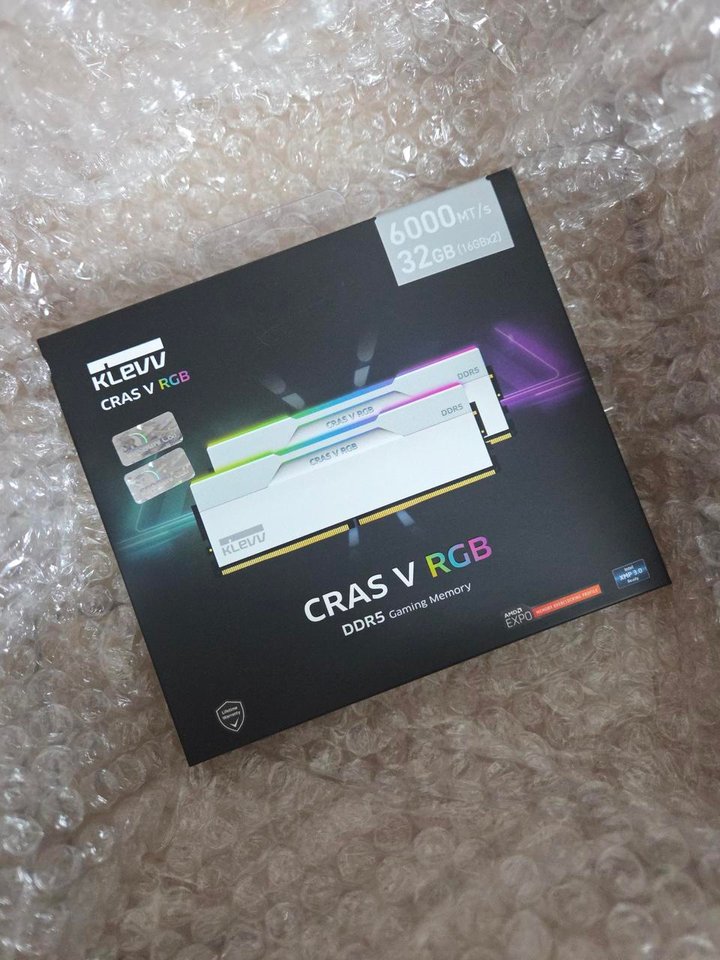 SK하이닉스 클레브 CRAS V RGB DDR5 램 32기가