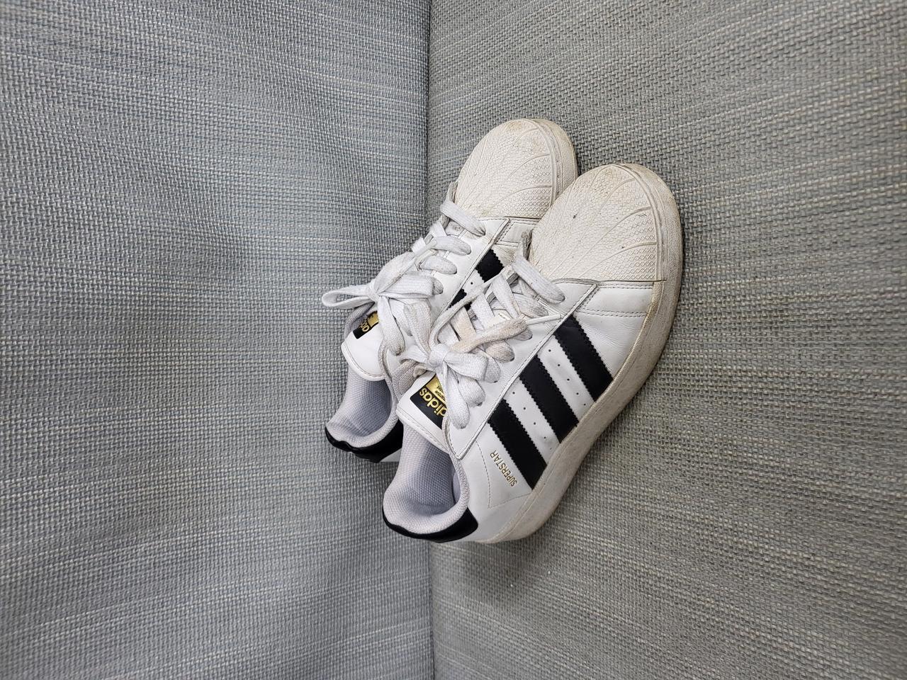 아디다스 슈퍼스타 스니커즈 265
