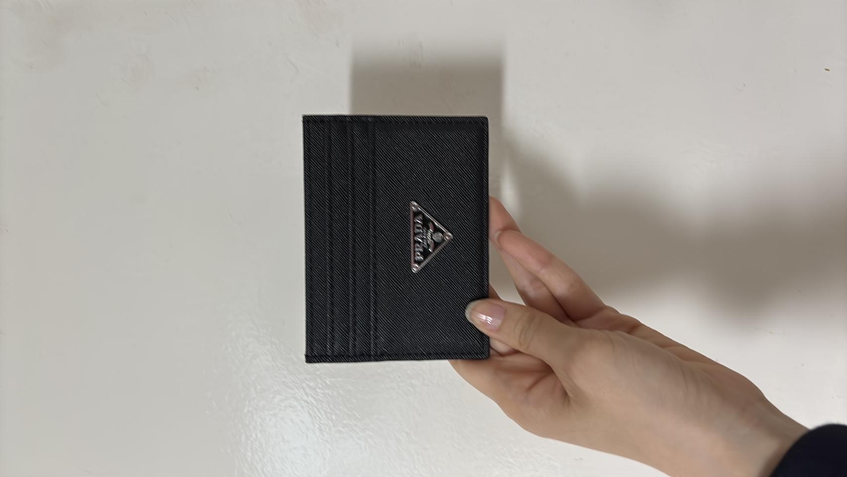 프라다 카드지갑