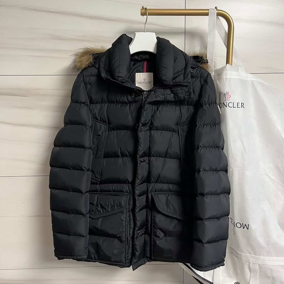 [정품]몽클레어 클루니 남성패딩 블랙