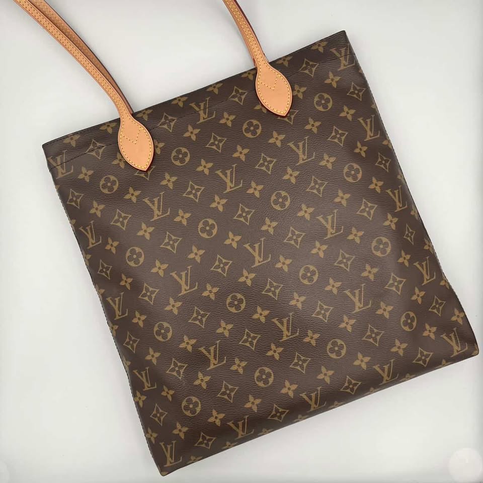 [정품/최상급] 루이비통 모노그램 캐리잇 숄더백