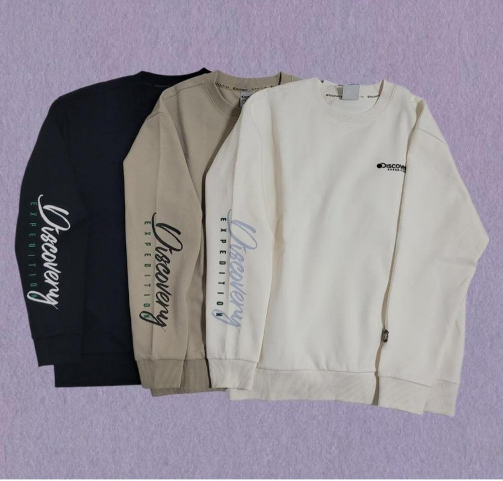 새상품)디스커버리 남녀공용 자수로고 맨투맨 90