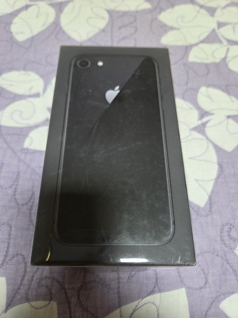 아이폰8 미개봉(데모폰)