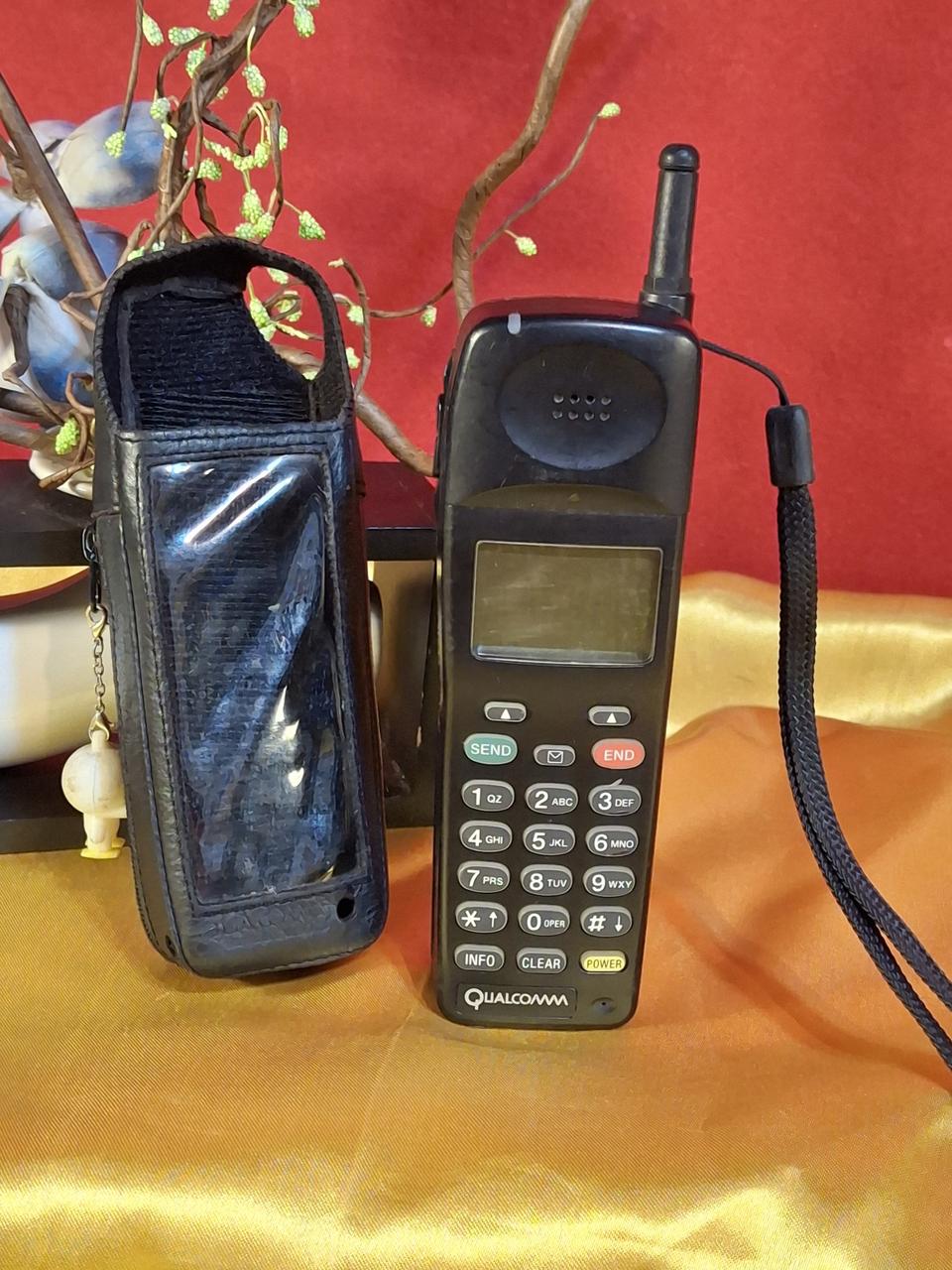 퀄컴 무선핸드폰 1점