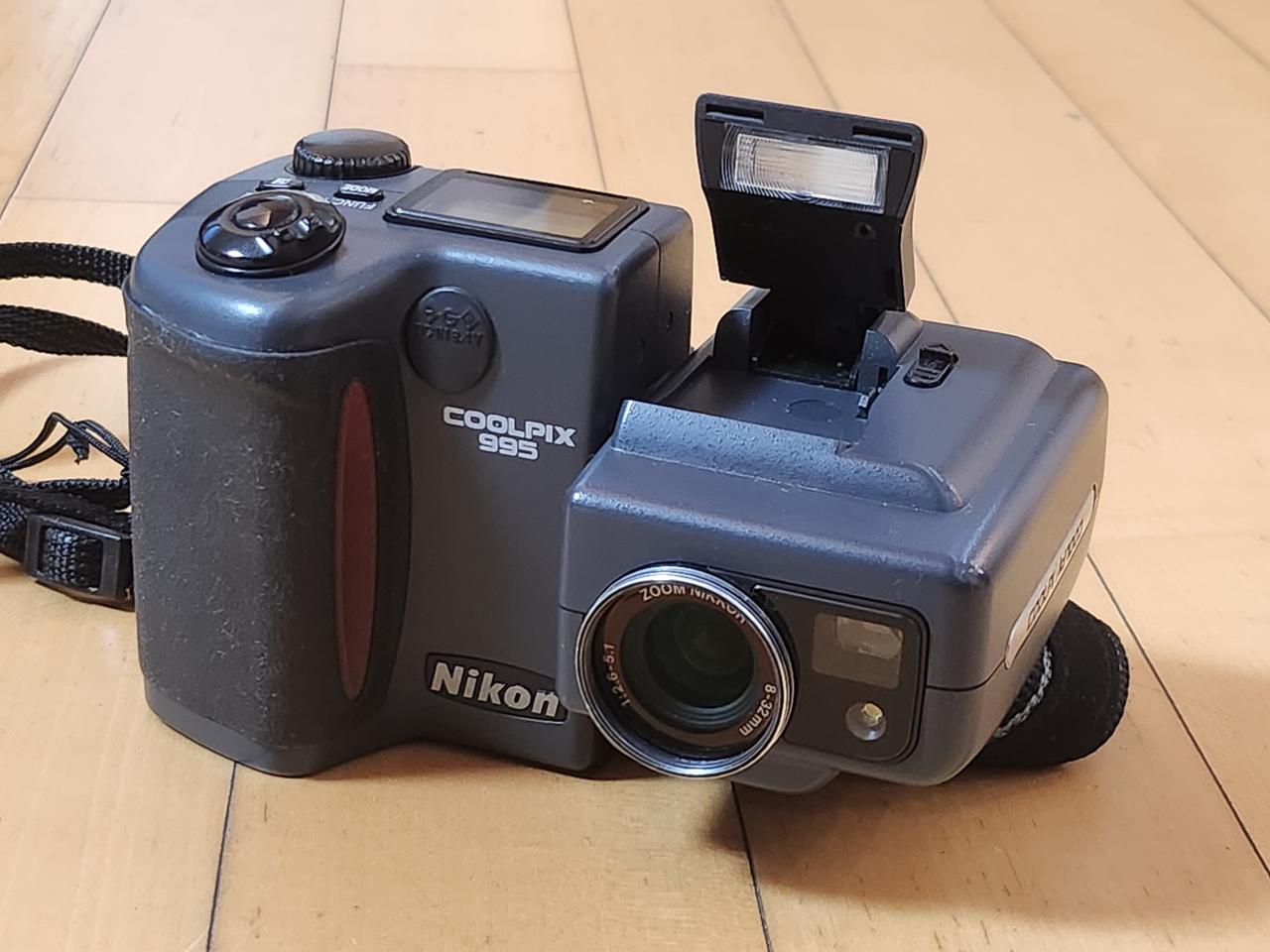 니콘 Nikon 쿨픽스 Coolpix 995 디지털 카메라 디카
